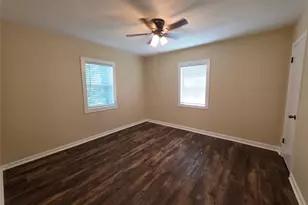 1207 N Anglin St, Cleburne, TX 76031 - Photo 9