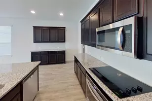8998 Fair Oaks Dr, Providence Village, TX 76227 - Photo 5