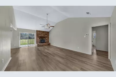 201 Pecan Street, Azle, TX 76020 - Photo 5