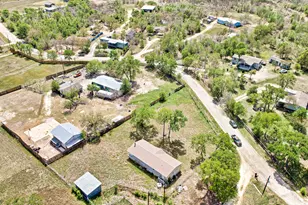 234 Lake View Dr, Cedar Creek, TX 78612 - Photo 13