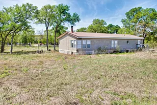 234 Lake View Dr, Cedar Creek, TX 78612 - Photo 9