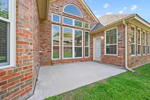 2717 Cobblestone Dr, Grapevine, TX 76051 - Photo 37