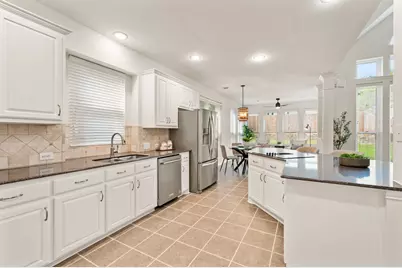 2717 Cobblestone Drive, Grapevine, TX 76051 - Photo 3