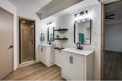 402 Country Meadow Drive, Mansfield, TX 76063 - Photo 17