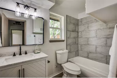 402 Country Meadow Drive, Mansfield, TX 76063 - Photo 13