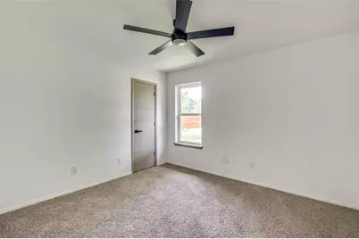 402 Country Meadow Drive, Mansfield, TX 76063 - Photo 11