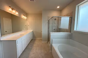 1329 Frio Dr, Springtown, TX 76082 - Photo 5