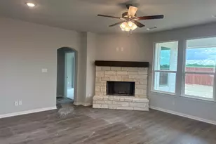 1329 Frio Dr, Springtown, TX 76082 - Photo 3