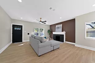 2803 Wilkinson Ave, Fort Worth, TX 76103 - Photo 11