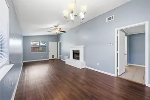 5809 Mansfield Rd, Arlington, TX 76017 - Photo 5