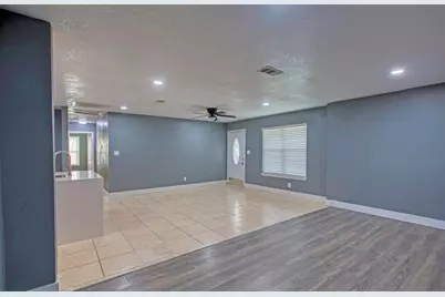 307 Dee Lane, Arlington, TX 76011 - Photo 5