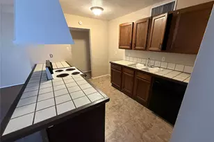 1813 Legend Dr, Garland, TX 75040 - Photo 3