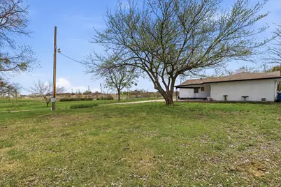 3913 Hickox Road, Rowlett, TX 75089 - Photo 21