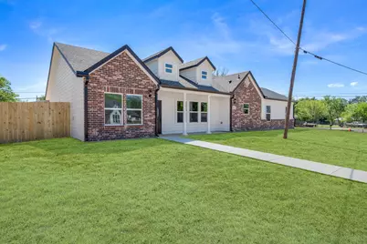 802 Jefferson Street E, Sulphur Springs, TX 75482 - Photo 1