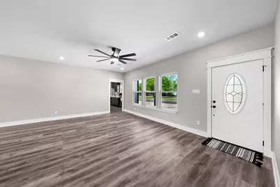 802 Jefferson Street E, Sulphur Springs, TX 75482 - Photo 13