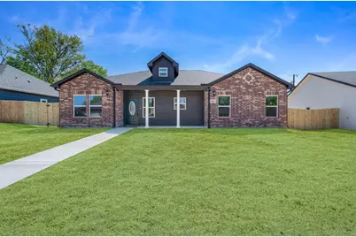 808 Jefferson Street E, Sulphur Springs, TX 75482 - Photo 1