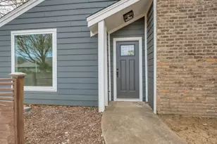 1129 Yorkshire Dr, Carrollton, TX 75007 - Photo 5