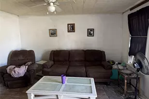 526 Henderson Blvd, Groesbeck, TX 76642 - Photo 9