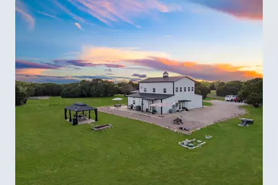 116 Creekview Drive, Blum, TX 76627 - Photo 7