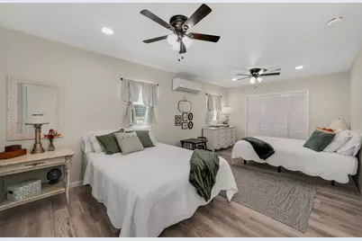 116 Creekview Drive, Blum, TX 76627 - Photo 33