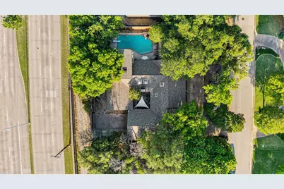 6517 Briarmeade Drive, Dallas, TX 75254 - Photo 37