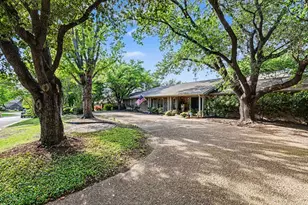 6517 Briarmeade Dr, Dallas, TX 75254 - Photo 3