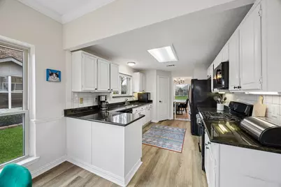 1669 Crosshaven Drive, Lewisville, TX 75077 - Photo 9