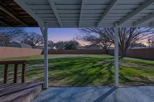 312 E Hampton Rd, Crowley, TX 76036 - Photo 17
