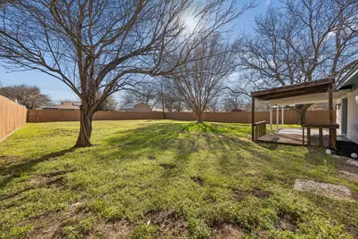 312 E Hampton Road, Crowley, TX 76036 - Photo 21
