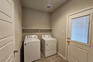 6737 Windfall Dr, Fort Worth, TX 76135 - Photo 27