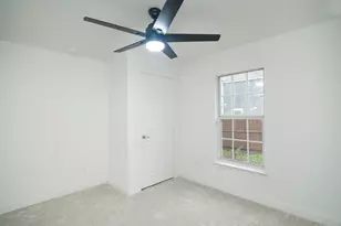 305 College St, Farmersville, TX 75442 - Photo 11