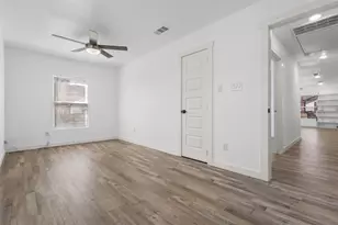 1024 Greenlee St, Denton, TX 76201 - Photo 19