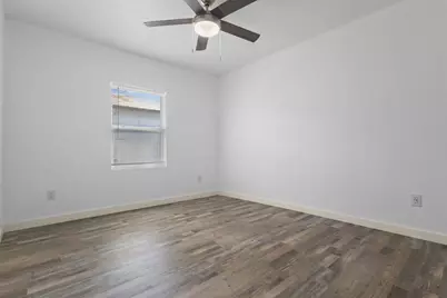 1024 Greenlee Street, Denton, TX 76201 - Photo 21