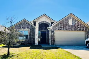 121 Frank St, Greenville, TX 75402 - Photo 1