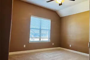 121 Frank St, Greenville, TX 75402 - Photo 13