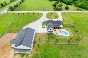 2014 W Elm Mott Dr, Waco, TX 76705 - Photo 3