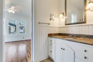 6931 Lindsley Ave, Dallas, TX 75223 - Photo 15