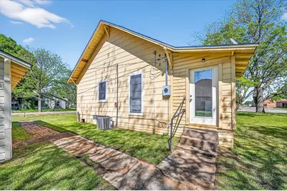 800 S Jefferson Street, Pilot Point, TX 76258 - Photo 21