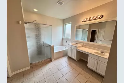 1100 Annalea Cove Drive, Lewisville, TX 75056 - Photo 13