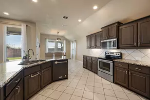 265 Hilltop Dr, Justin, TX 76247 - Photo 17