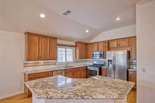 10009 Southpoint Ct, Denton, TX 76207 - Photo 7