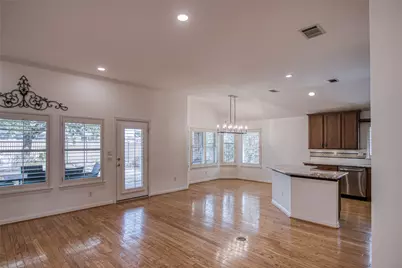 10009 Southpoint Court, Denton, TX 76207 - Photo 5