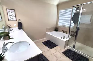 1020 Lake Meadow Ln, Little Elm, TX 75068 - Photo 17