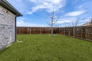 150 Camelia St, Garland, TX 75043 - Photo 25