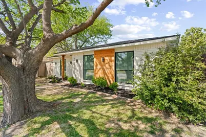 5089 Nash Drive, The Colony, TX 75056 - Photo 3