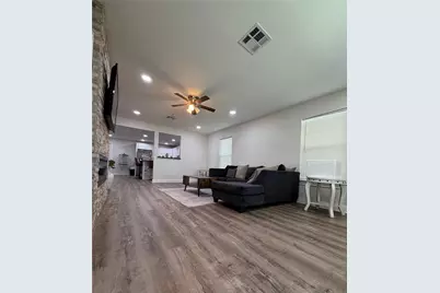 4301 Bagby Avenue, Waco, TX 76711 - Photo 3