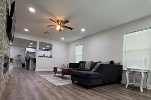 4301 Bagby Ave, Waco, TX 76711 - Photo 3