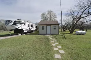 9508 Kelly Ln, Alvarado, TX 76009 - Photo 37