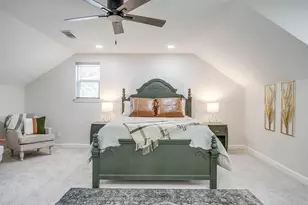 622 N Crockett St, Granbury, TX 76048 - Photo 35