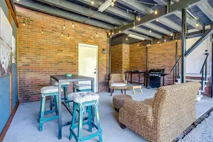 622 N Crockett St, Granbury, TX 76048 - Photo 37